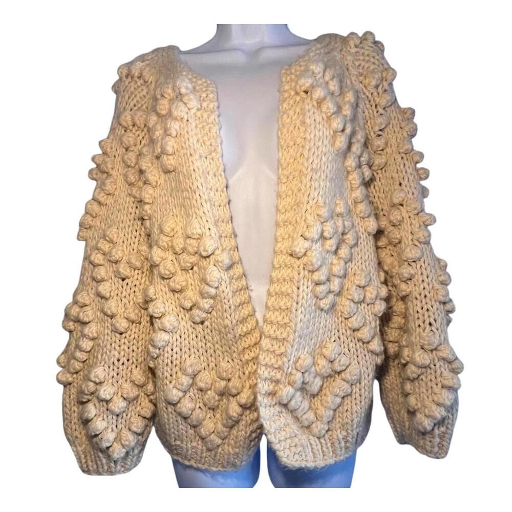 Chicwish, Knit Your Love Chunky Popcorn Knit Cardigan In Ivory